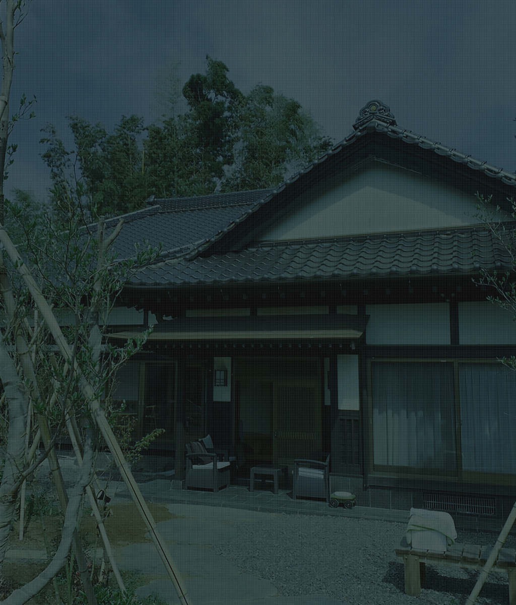 屋根瓦の日本家屋